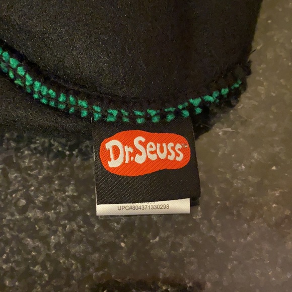 Dr Seuss Winter Hat - Picture 4 of 8